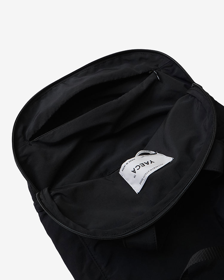 YAECA SCARAB BAG BLACK