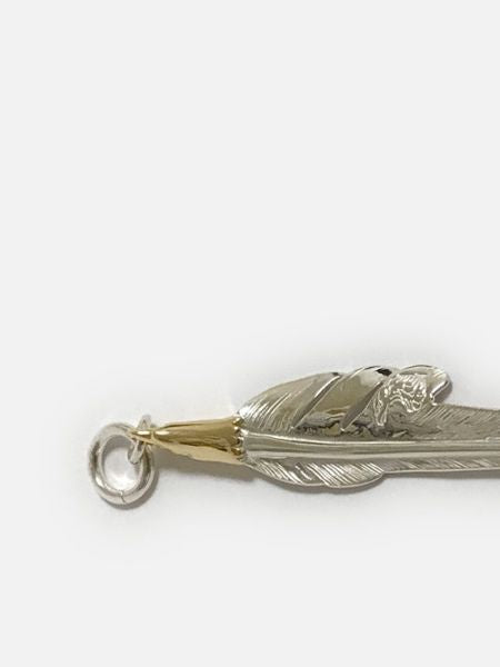 LARRY SMITH EAGLE HEAD KAZEKIRI FEATHER PENDANT No. 48 18K GOLD ACCENT