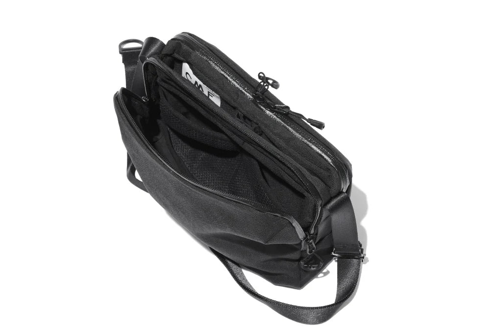 CMF OUTDOOR GARMENT SACHOSH SMOOTH NYLON