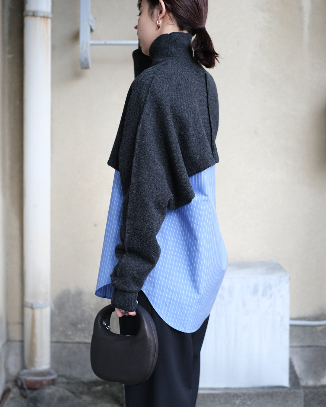 Aeta ROUND ONE SHOULDER S