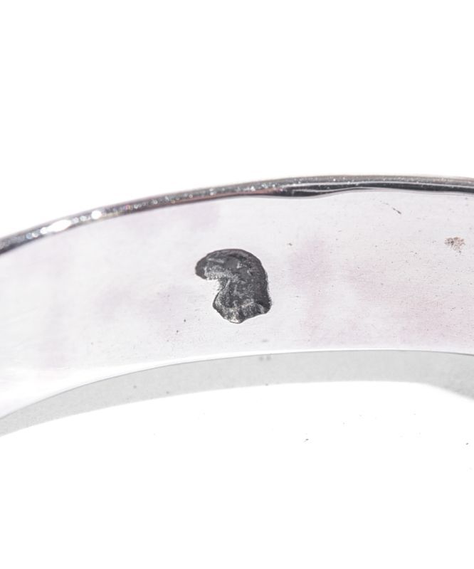 LARRY SMITH FLAT LEAF TRIANGLE BRACELET