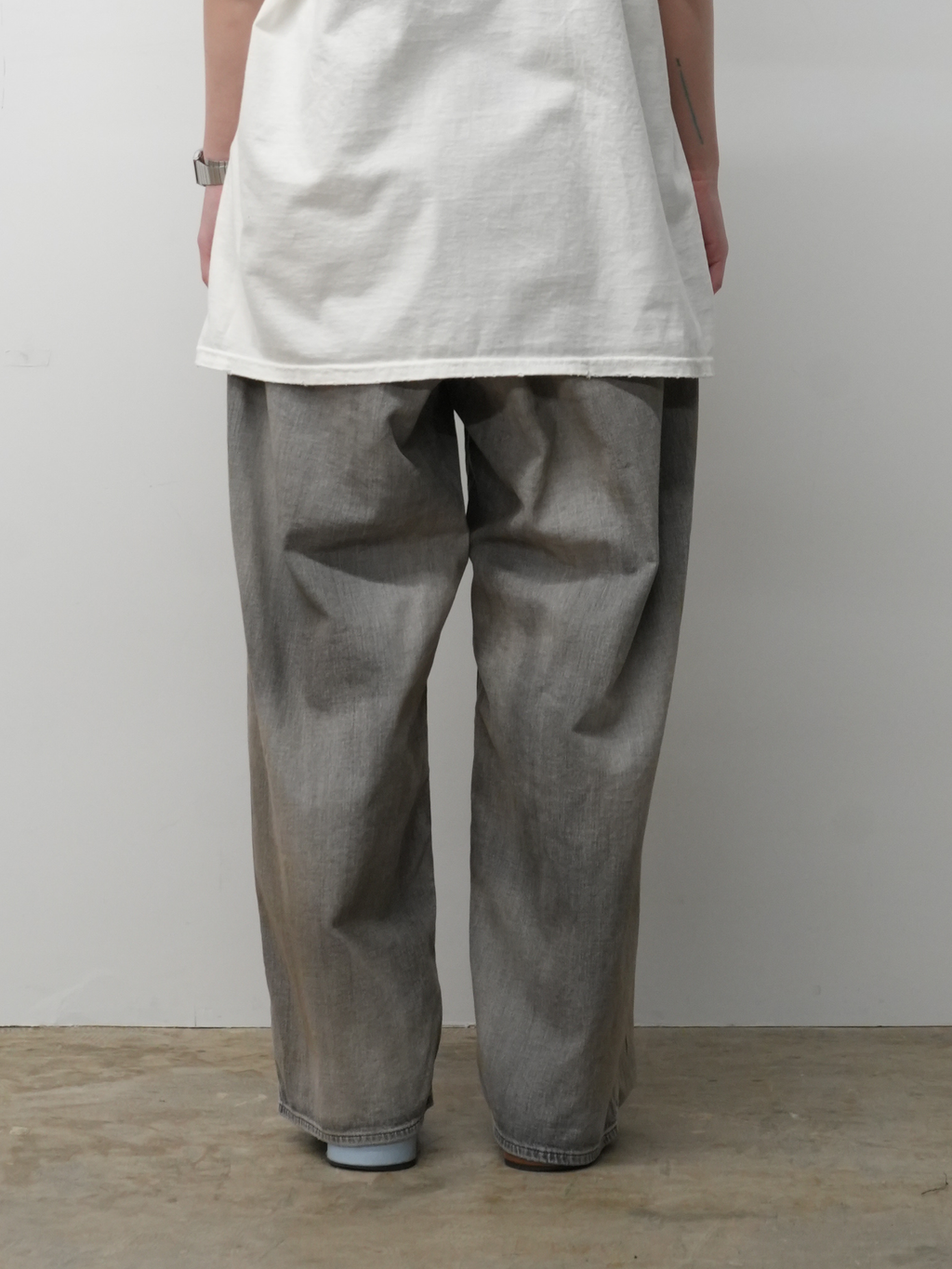 ANCELLM LIGHT OZ WIDE STRAIGHT DENIM PANTS (BLACK)