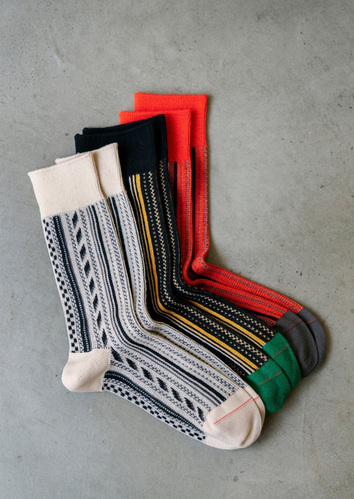 RoToTo MULTI VERTICAL JACQUARD SOCKS
