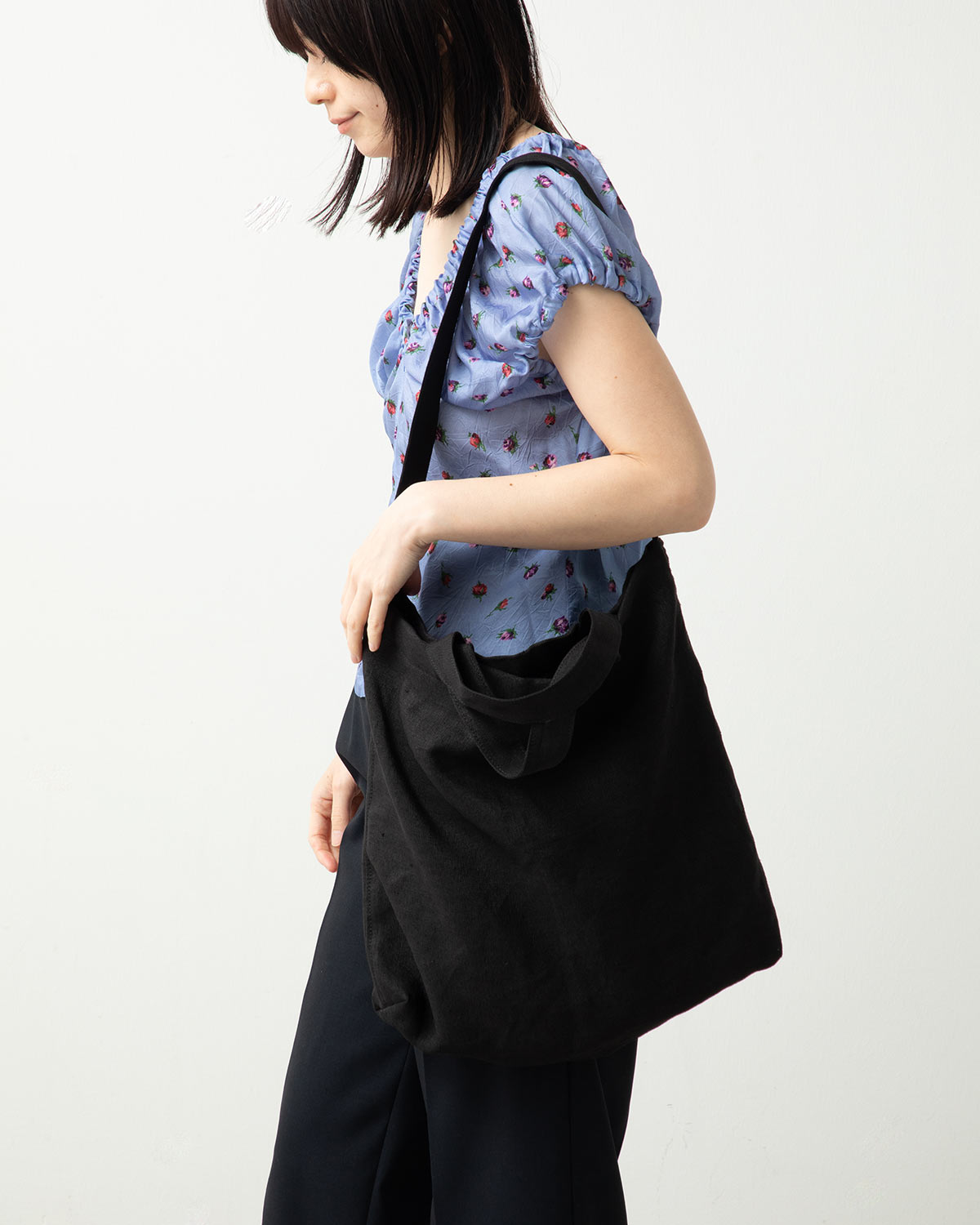 Aeta SHOULDER TOTE M HM01