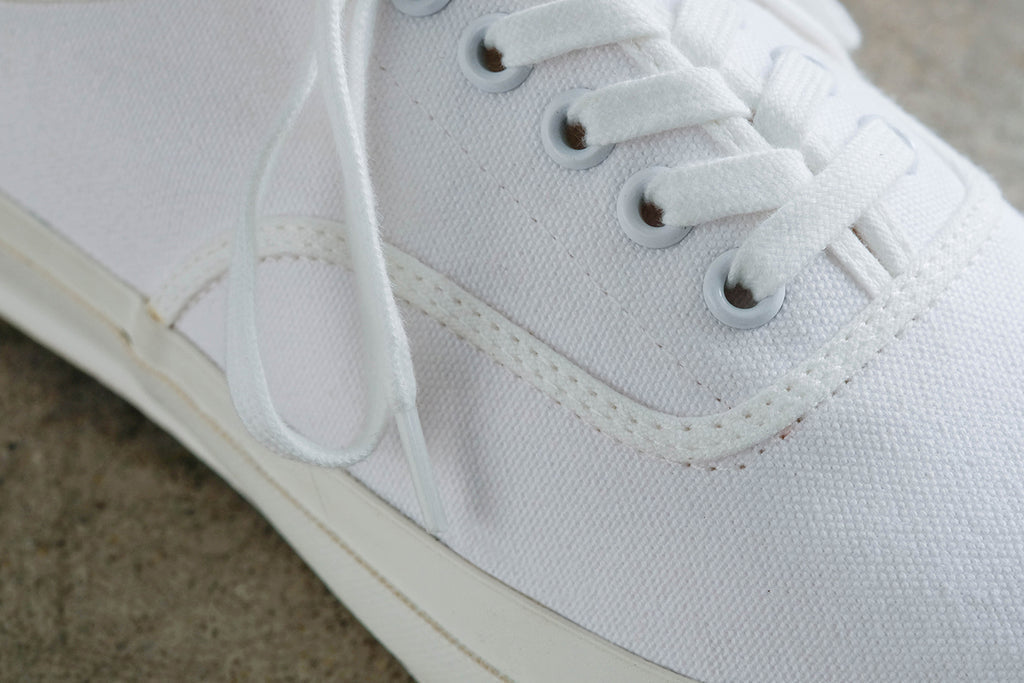 DOEK SHOE INDUSTRIES OXFORD - OPTICAL WHITE