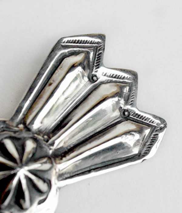 LARRY SMITH SHELL BUTTERFLY PIN