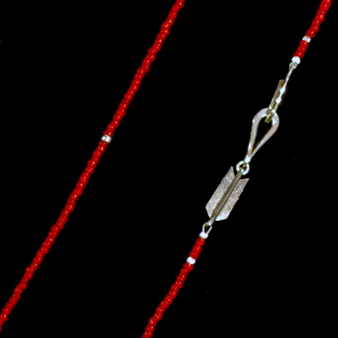 LARRY SMITH ANTIQUE RED GLASS BEAD NECKLACE Gold