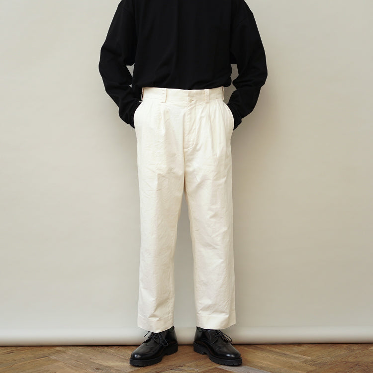 YAECA TWO TUCK TROUSERS