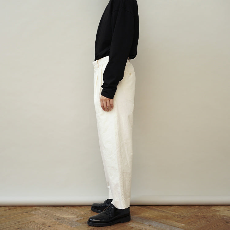 YAECA TWO TUCK TROUSERS