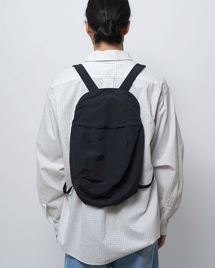 YAECA SCARAB BAG BLACK