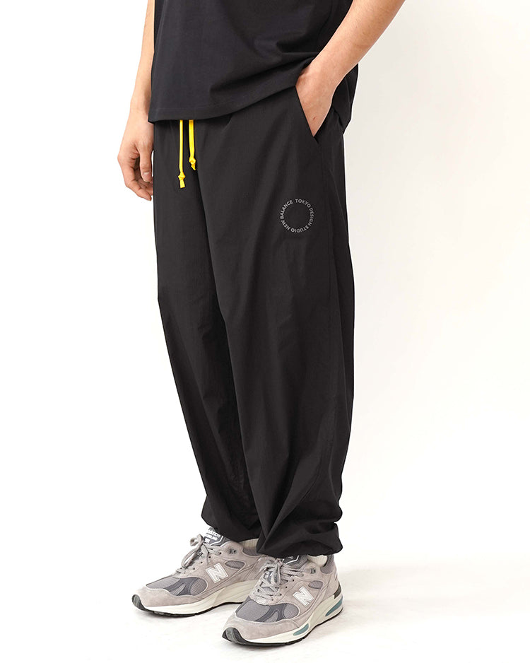 TOKYO DESIGN STUDIO New Balance Wind Pants - BK