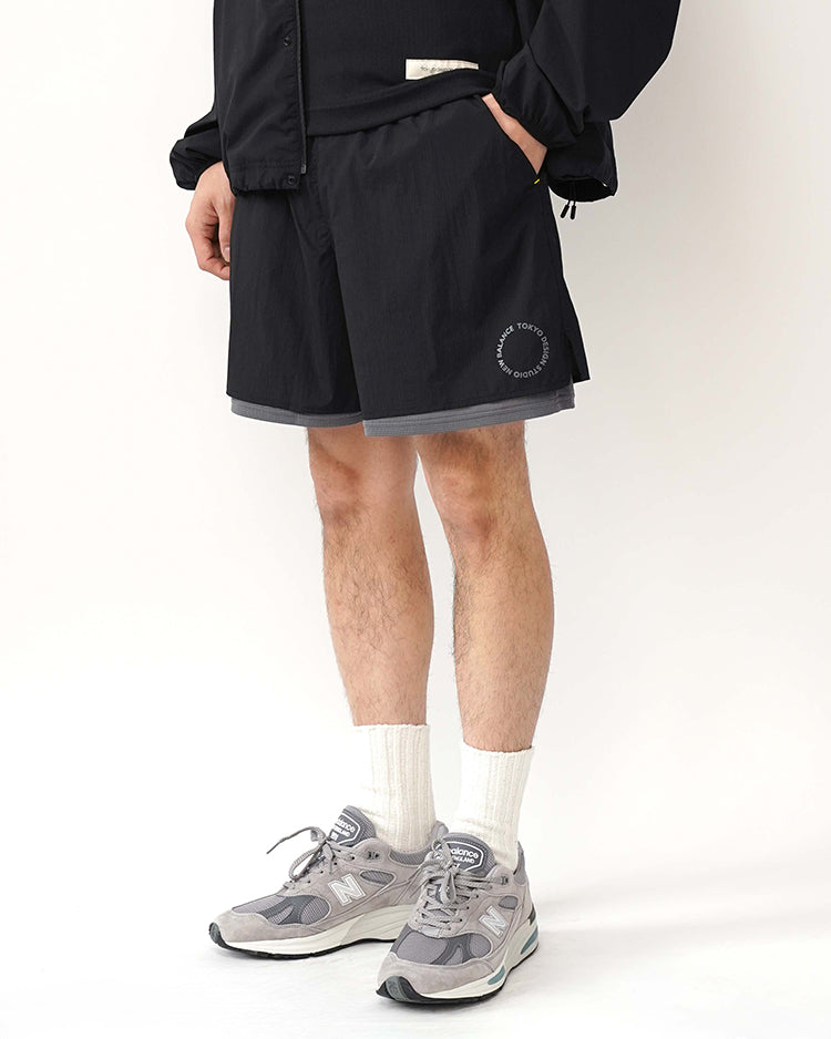 TOKYO DESIGN STUDIO New Balance Wind Shorts - BK