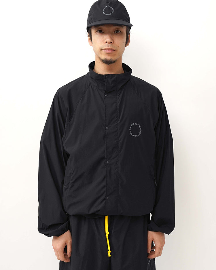 TOKYO DESIGN STUDIO New Balance Wind Jacket - BK