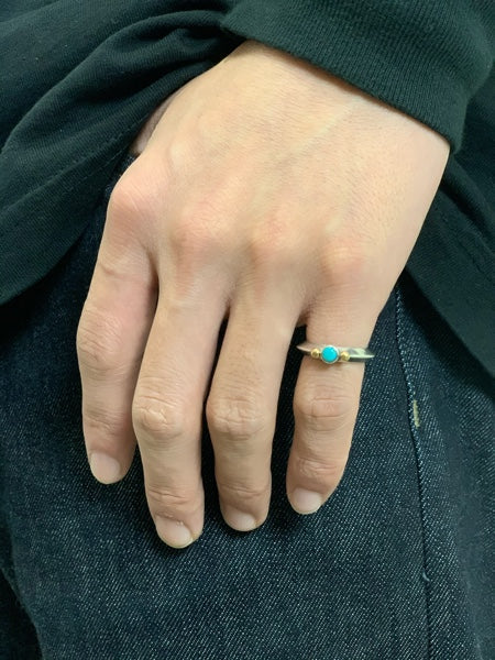 LARRY SMITH EXTRA THIN TURQUOISE RING 18K POINT