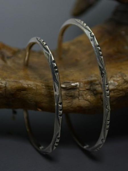 LARRY SMITH EXTRA THIN TRIANGLE BRACELET -3 POINT-