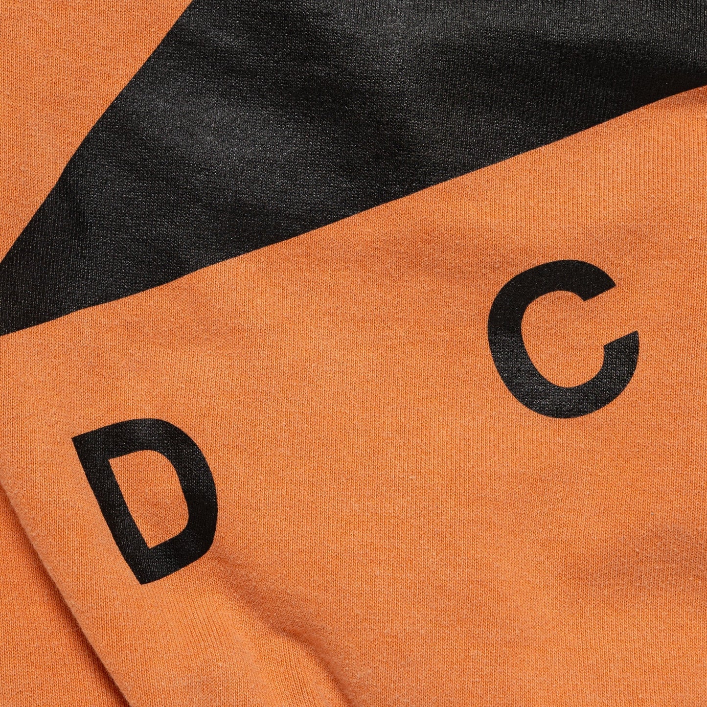 DESCENDANT CETUS CREW NECK PIGMENT DYE