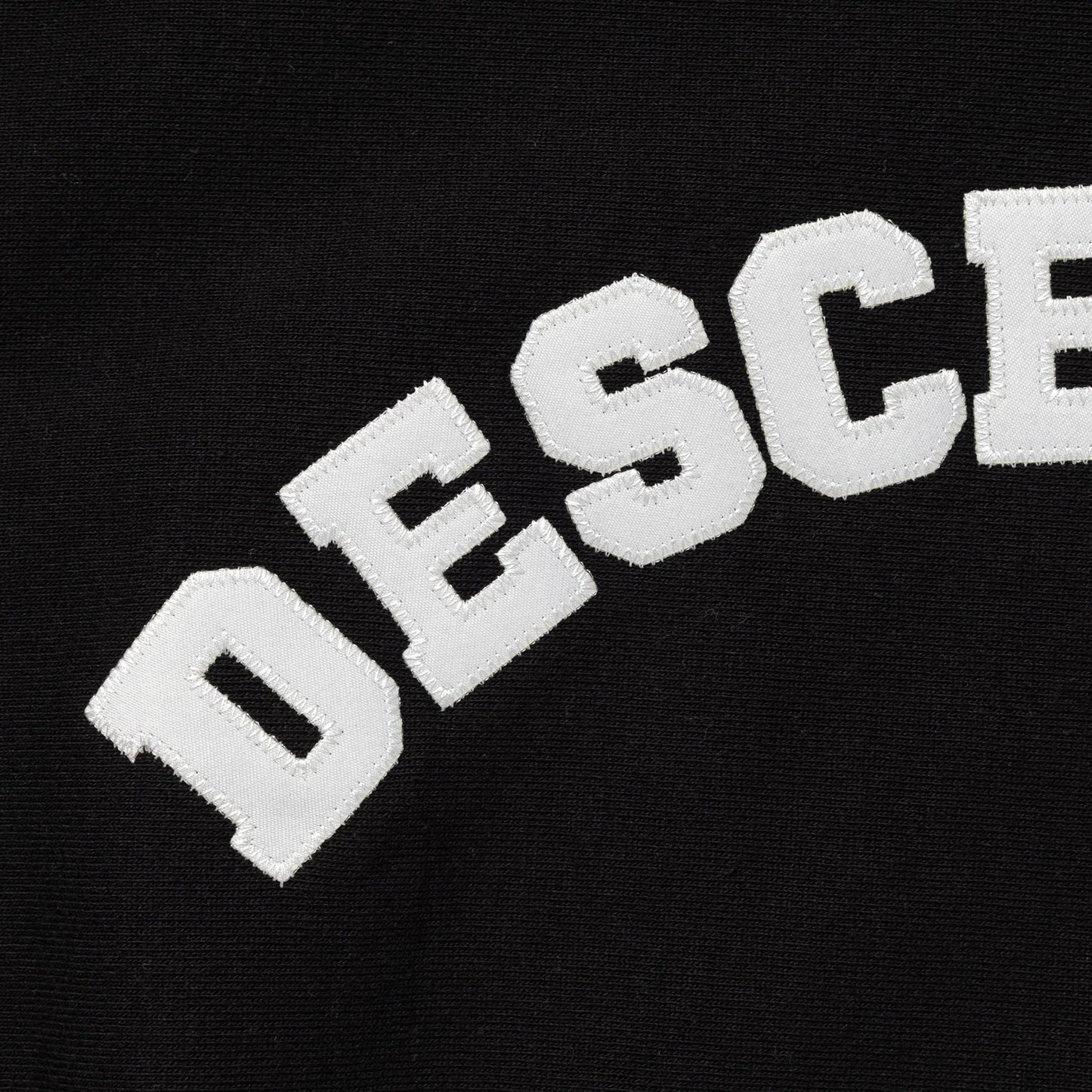DESCENDANT BREACHING CREW NECK