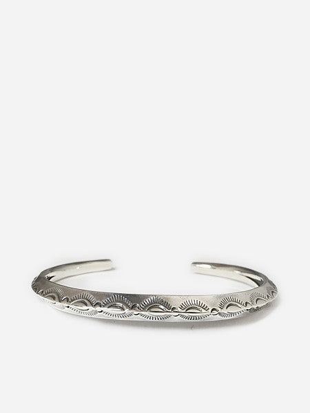 LARRY SMITH THIN TRIANGLE BRACELET -LEAF-