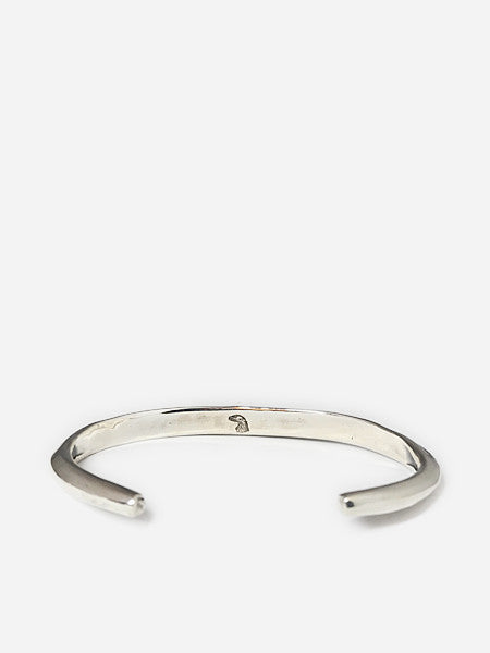 LARRY SMITH THIN TRIANGLE BRACELET -LEAF-