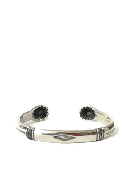 LARRY SMITH SIDE SHELL BRACELET