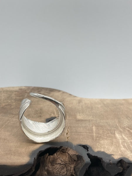 LARRY SMITH FEATHER RING