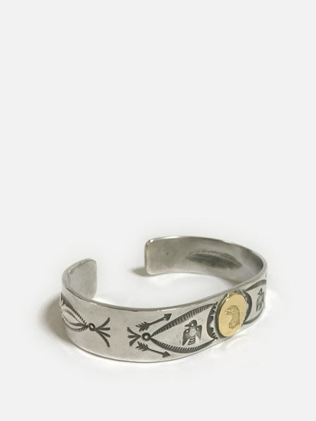 LARRY SMITH 18K EAGLE HEAD STAMPED BRACELET
