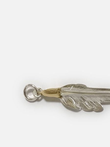 LARRY SMITH EAGLE HEAD KAZEKIRI FEATHER PENDANT No. 48 18K GOLD ACCENT