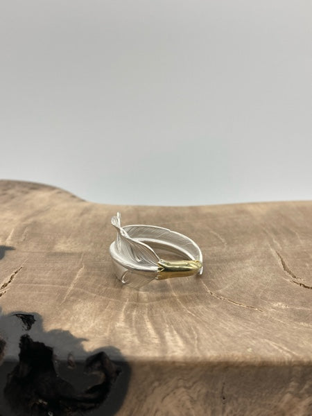 LARRY SMITH EAGLE HEAD KAZEKIRI FEATHER RING