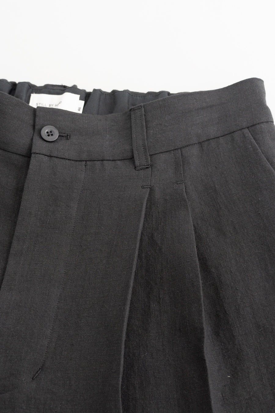 STILL BY HAND Two Tuck Wide Tapered Linen Pants