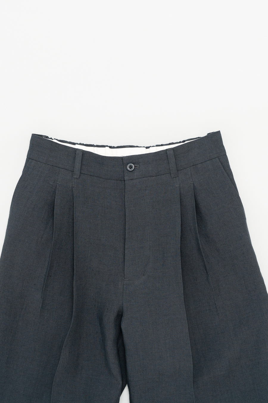 STILL BY HAND Two Tuck Wide Tapered Linen Pants