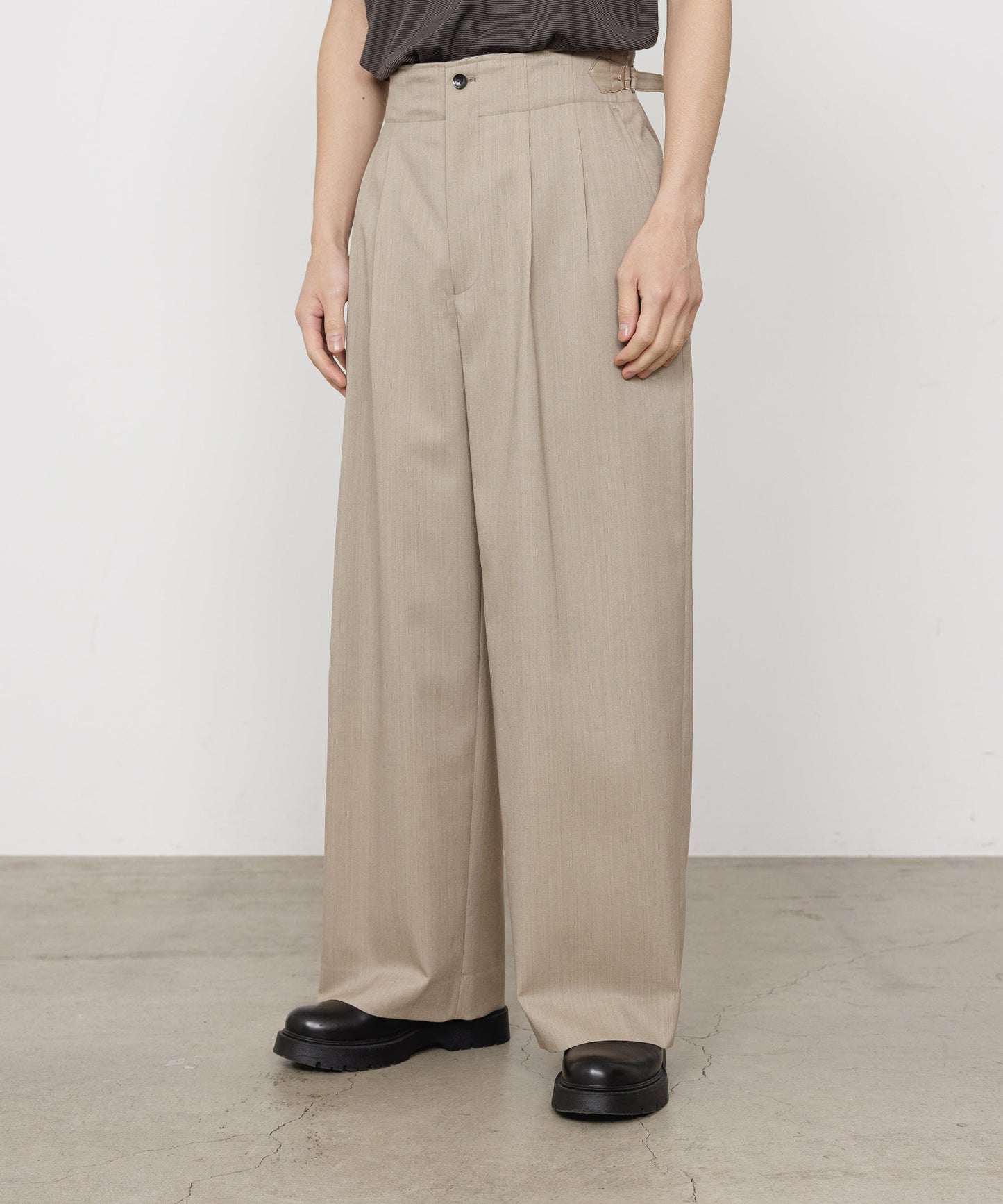 marka TWO TUCK MILITARY TROUSERS TROPICAL MELANGE