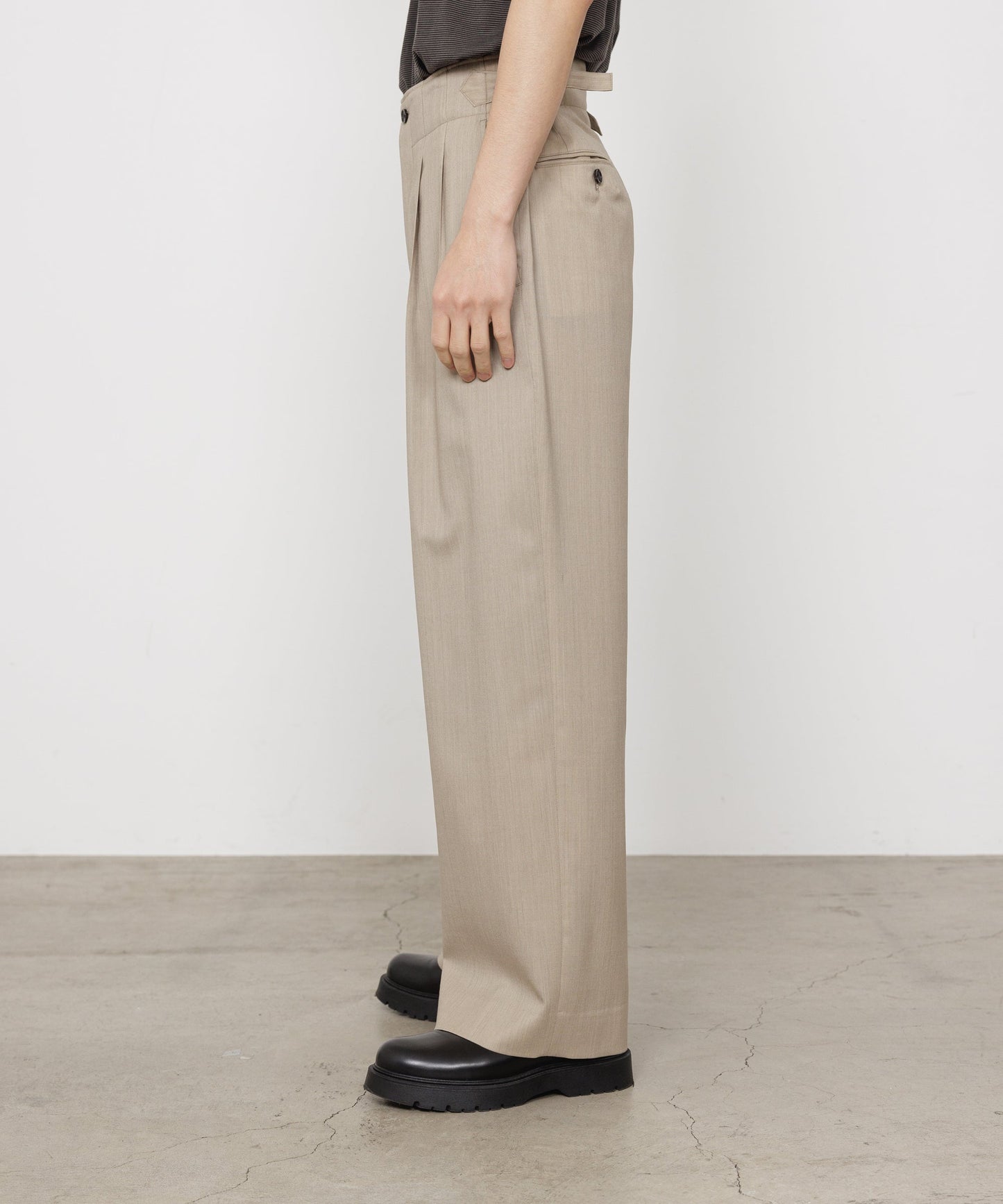 marka TWO TUCK MILITARY TROUSERS TROPICAL MELANGE