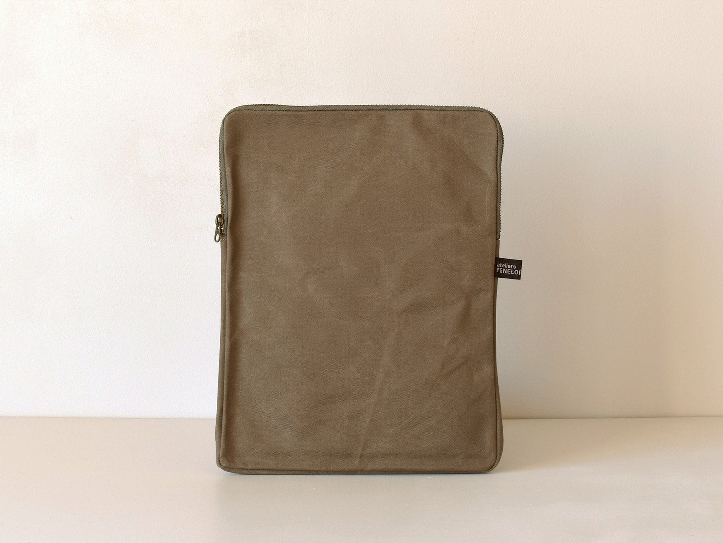 ateliers PENELOPE Hold Pouch (L)