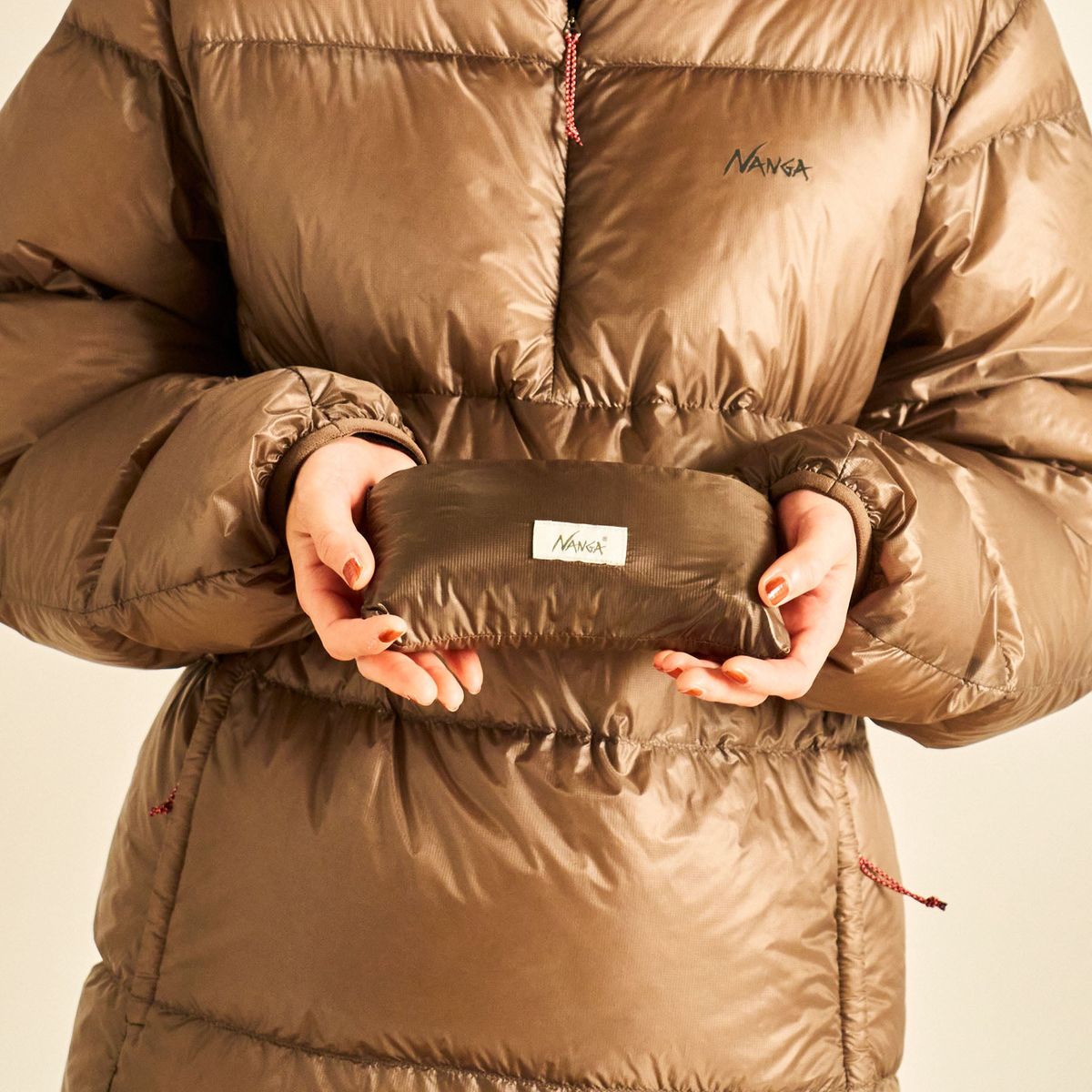 NANGA PORTABLE LIGHT DOWN MUFFLER