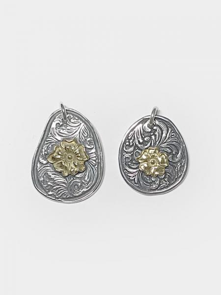 LARRY SMITH KARAKUSA ROSE OVAL PENDANT No. 155