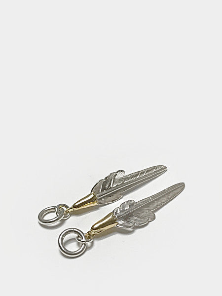 LARRY SMITH EAGLE HEAD KAZEKIRI FEATHER PENDANT No. 45 SMALL 18K GOLD ACCENT