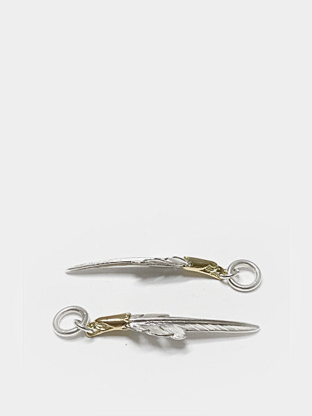 LARRY SMITH EAGLE HEAD KAZEKIRI FEATHER PENDANT No. 45 SMALL 18K GOLD ACCENT