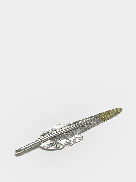 LARRY SMITH KAZEKIRI FEATHER PENDANT No. 5 18K GOLD ACCENT