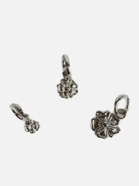 LARRY SMITH ROSE PENDANT -Silver-