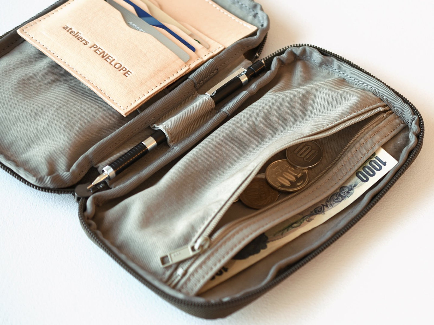 ateliers PENELOPE #9 MG Wallet