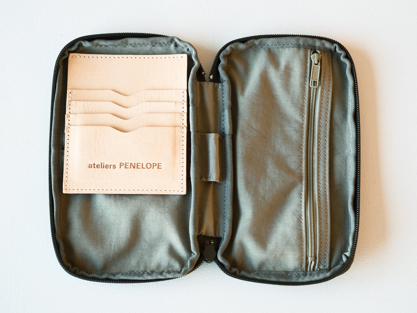 ateliers PENELOPE #9 MG Wallet