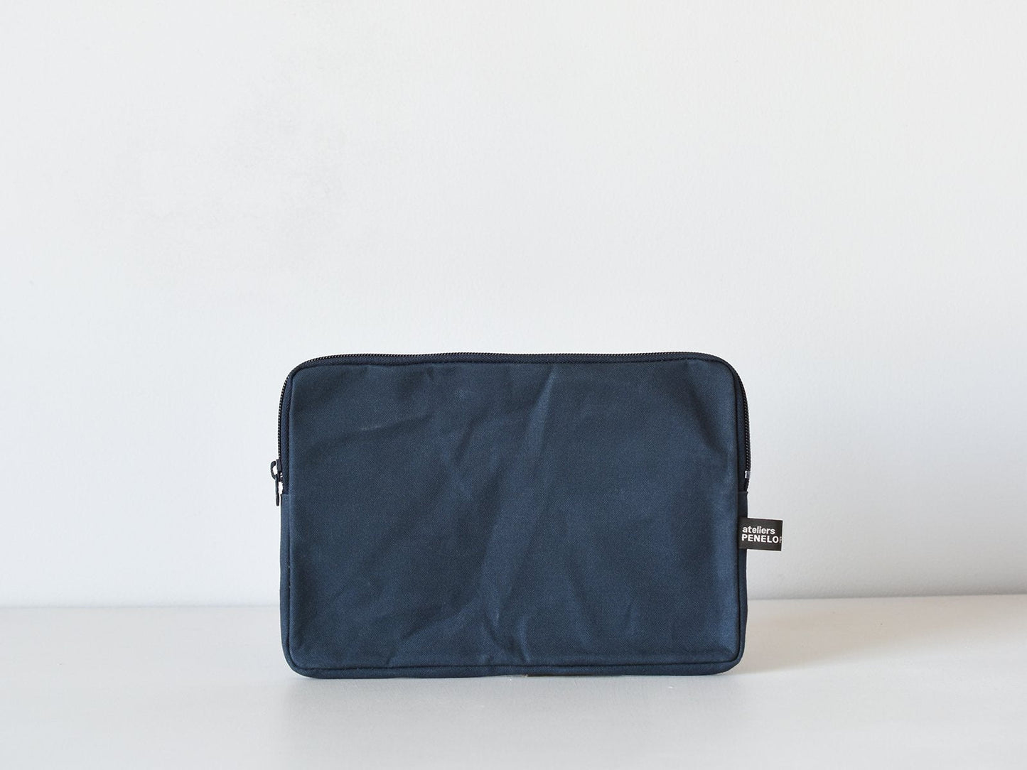 ateliers PENELOPE Hold Pouch (S)