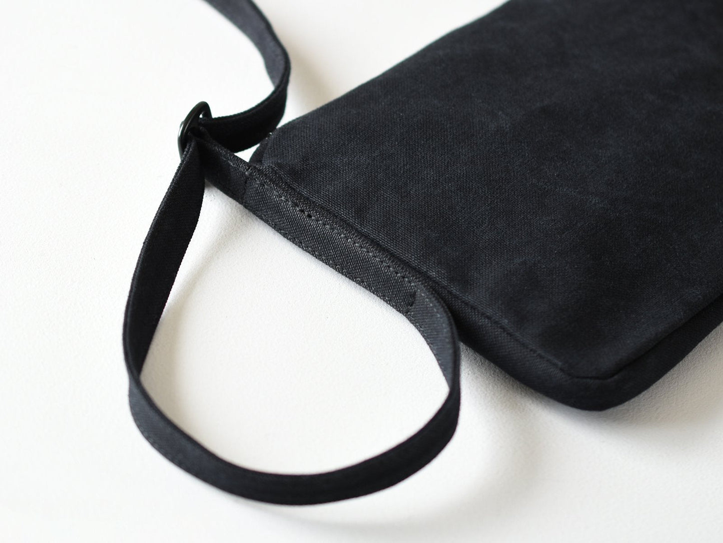 ateliers PENELOPE Bee Shoulder