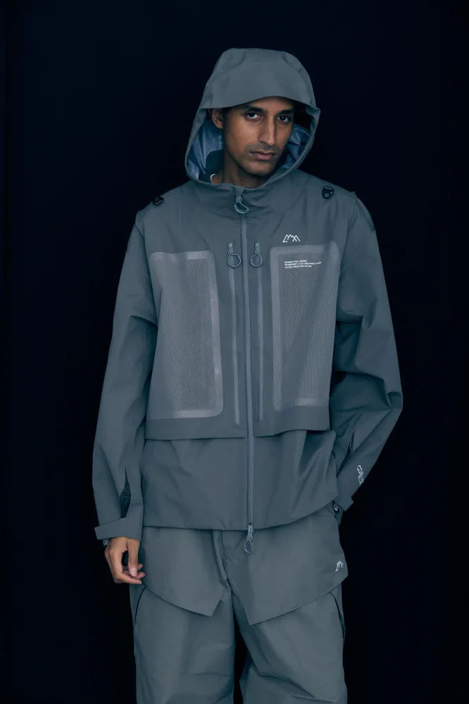 CMF OUTDOOR GARMENT MIDNIGHT SHELL COEXIST