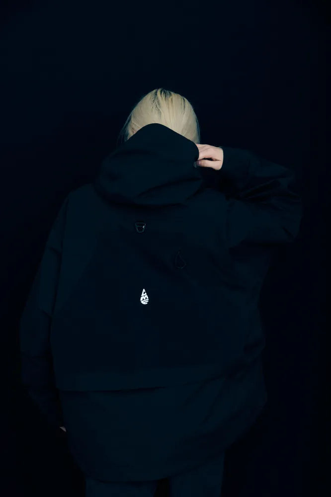 CMF OUTDOOR GARMENT MIDNIGHT SHELL COEXIST