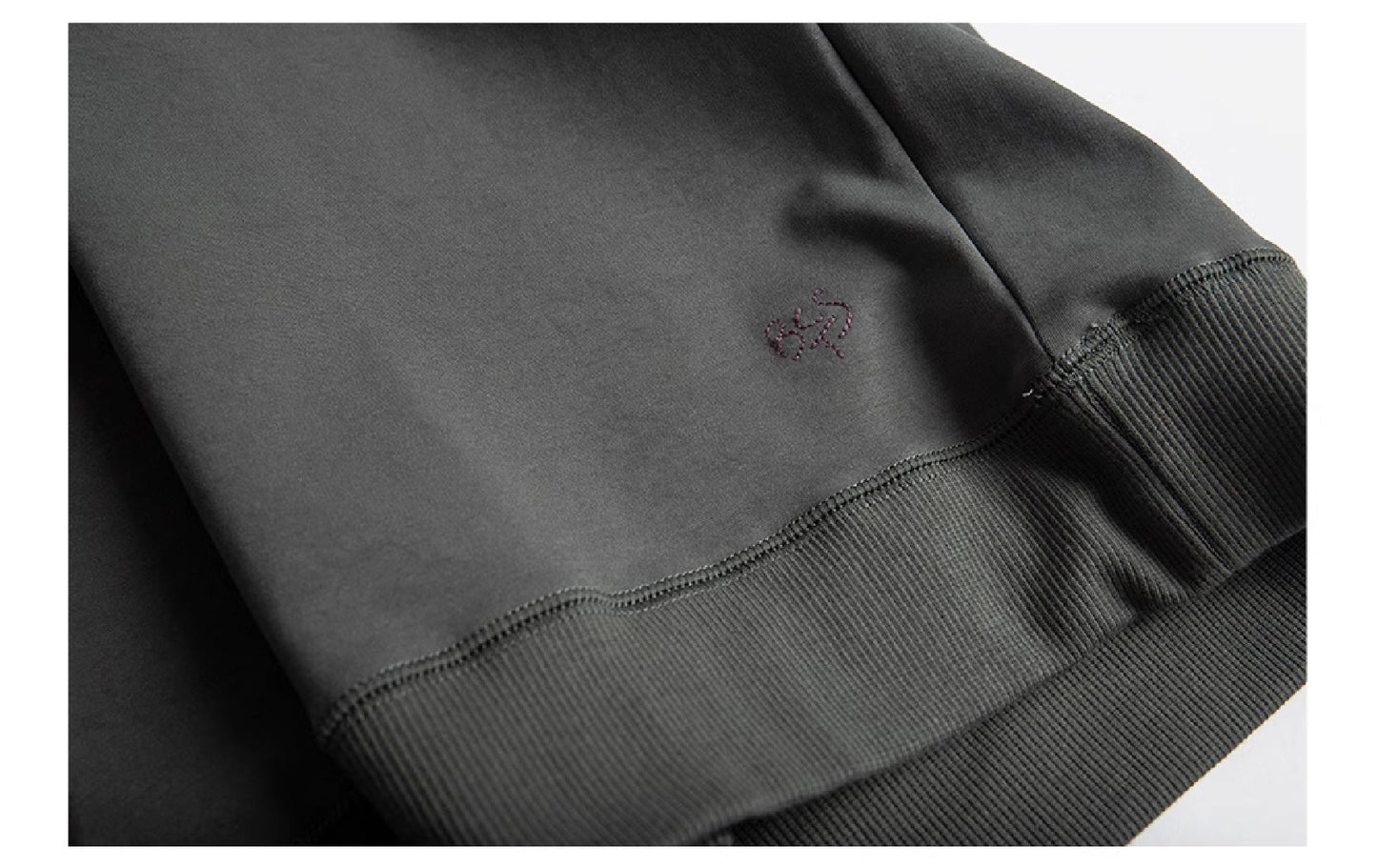 Burcs VANCET Ponte de Roma Crewneck Tee