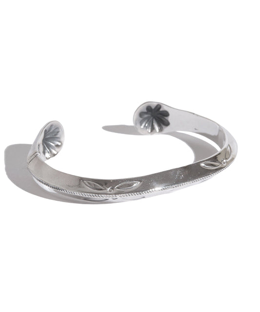 LARRY SMITH TRIANGLE SIDE SHELL BRACELET