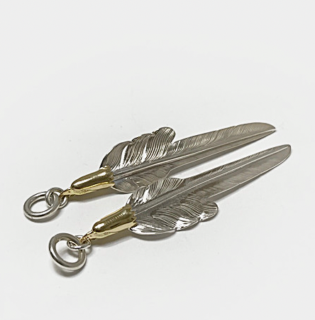 LARRY SMITH EAGLE HEAD KAZEKIRI FEATHER PENDANT No. 47 LARGE 18K GOLD ACCENT