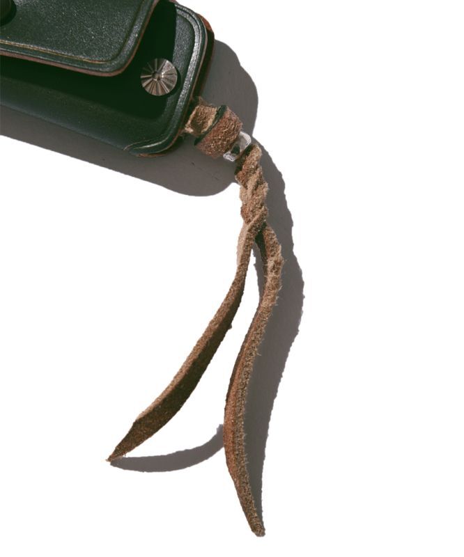 LARRY SMITH U.K SADDLE LEATHER FLAP KEY FOB