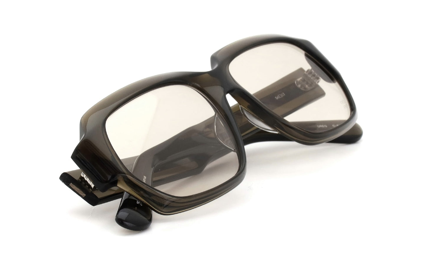 YELLOWS PLUS SUNGLASS GREG Harrods Green